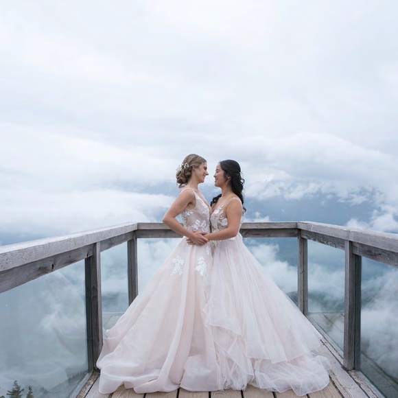 Blue By Enzoani Lennox Wedding Dress - Picture 3 of 5